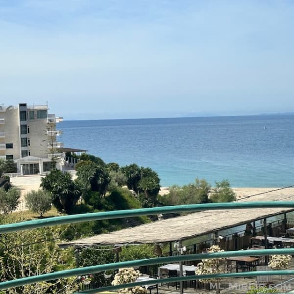 Shite Apartament vija e pare ne det ne Sarande