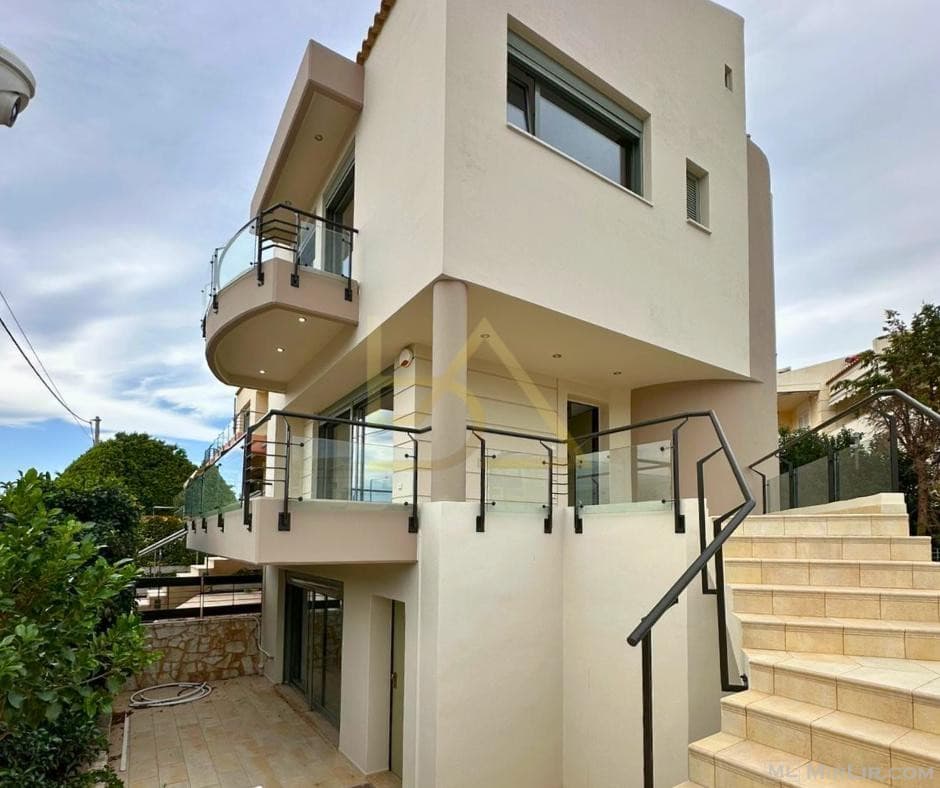 Shitet Vila –  Varkiza, Riviera e Athinës, Greqi