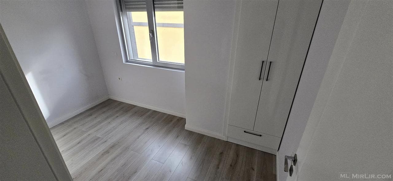 Jepet me Qira Apartament i Pamobiluar  📍Tek Terminali 3+1