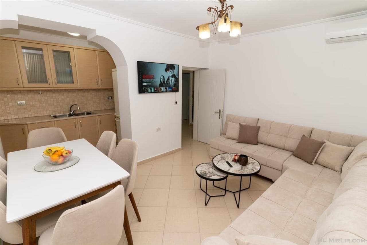 Apartament 2+1 me qera, Sarandë