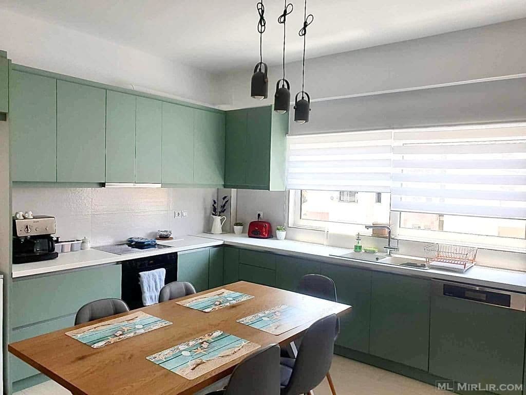 APARTAMENT ME QERA – SARANDË